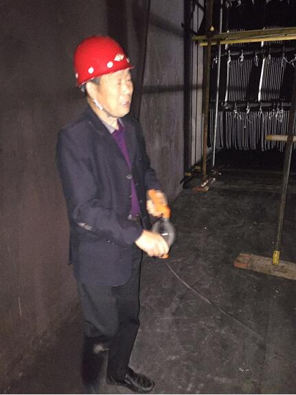 �F������